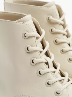 Bench Schnürboots -Kleidung Rabatt Geschäft 1984173 H5